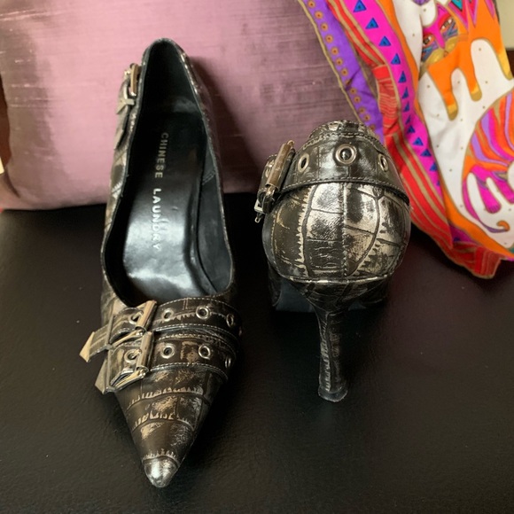 Pumps - Picture 3 of 6